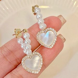 Mother of pearl heart faux pearl dangling earrings
